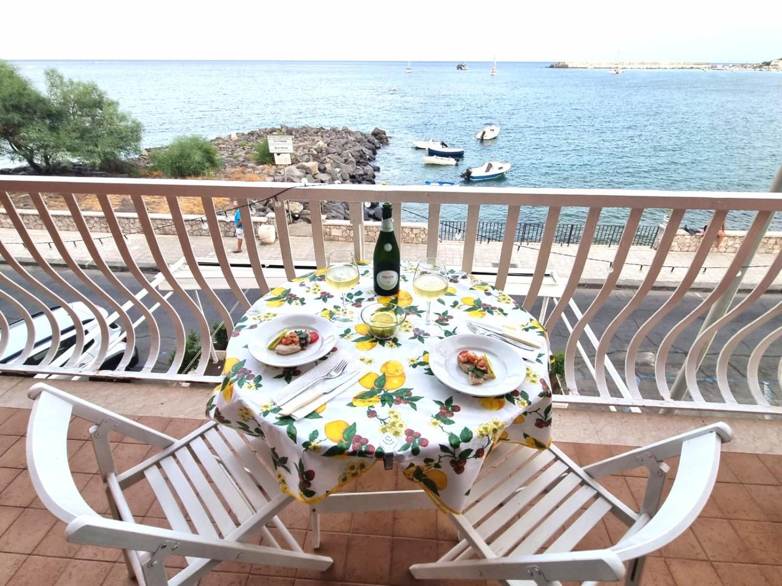 Super Panorama & Astonishing Apartment Seaview Giardini Naxos Exterior foto