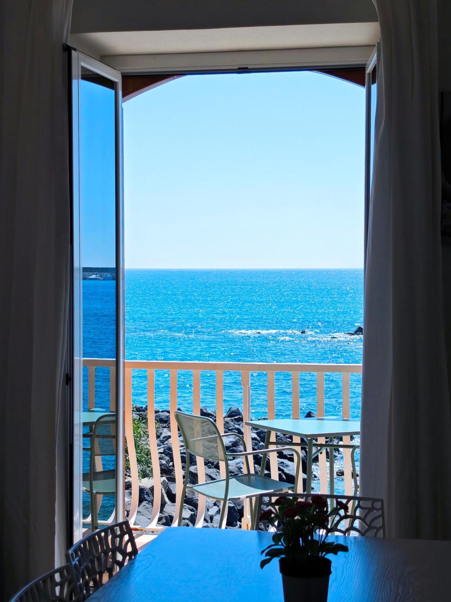 Super Panorama & Astonishing Apartment Seaview Giardini Naxos Exterior foto