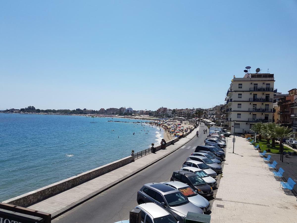 Super Panorama & Astonishing Apartment Seaview Giardini Naxos Exterior foto