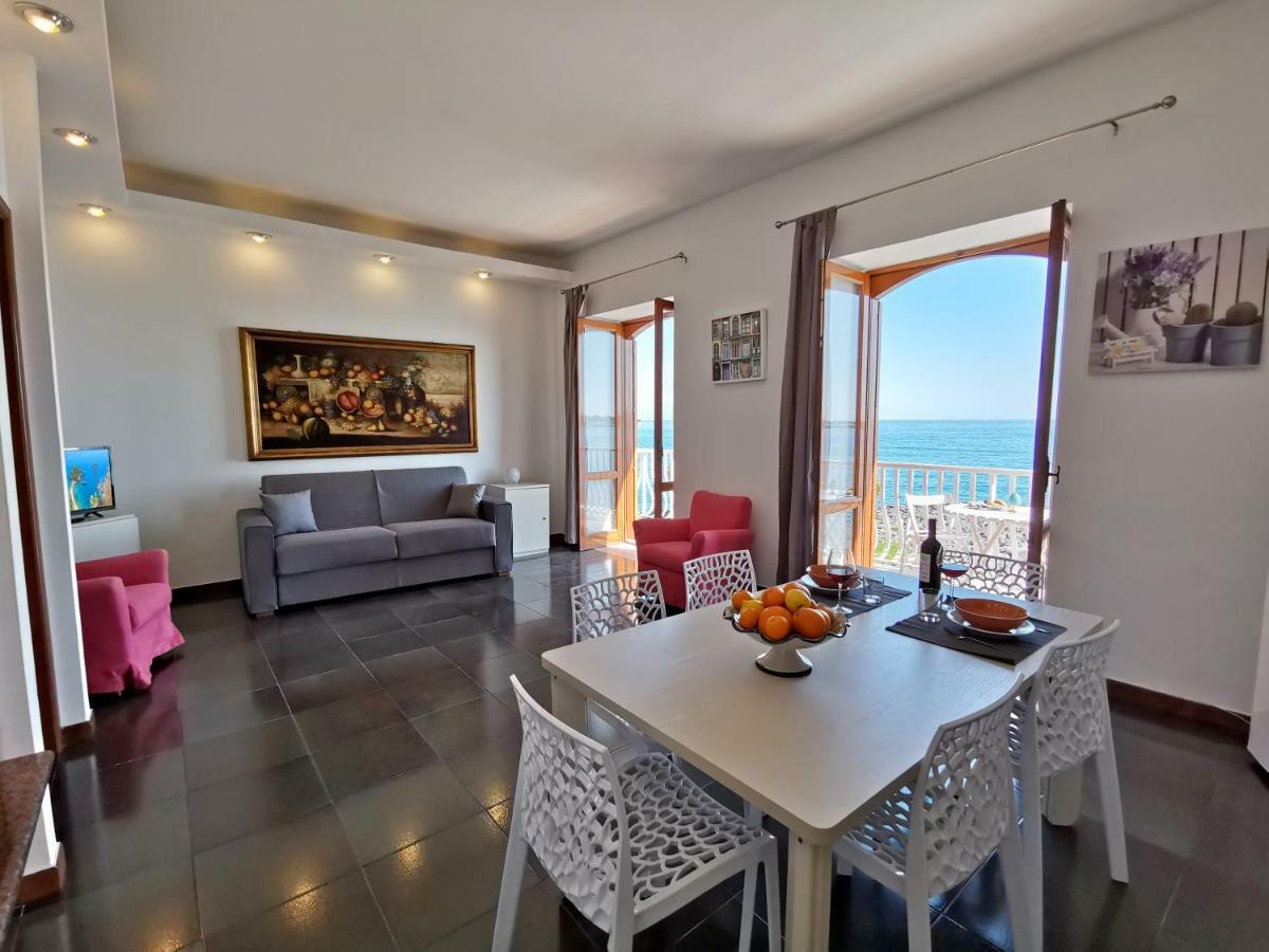 Super Panorama & Astonishing Apartment Seaview Giardini Naxos Exterior foto